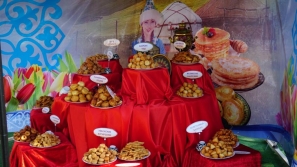 Сотня кукол, 20 видов баурсаков и выставка кисломолочных продуктов