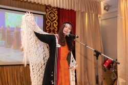 Кубыз, танцевальный «бешбармак» и народные песни