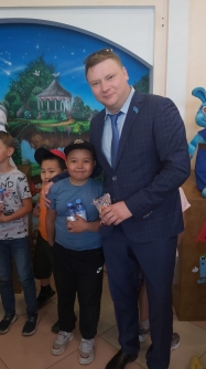 300 детей побывали на спектаклях, которые организовала для них белорусская община Костанайской области 